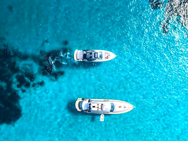 Tissot Yachts International rent a vessel
